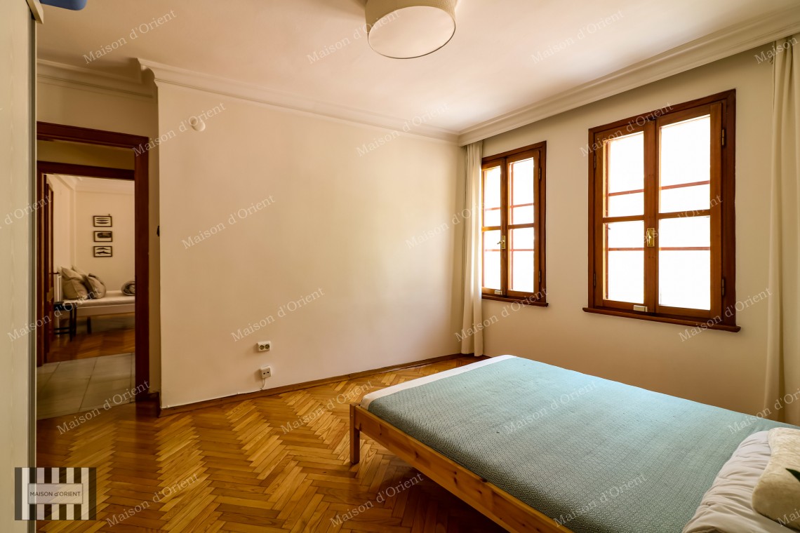 3+1 Rental Flat with Balcony and Bosphorus View in Cihangir