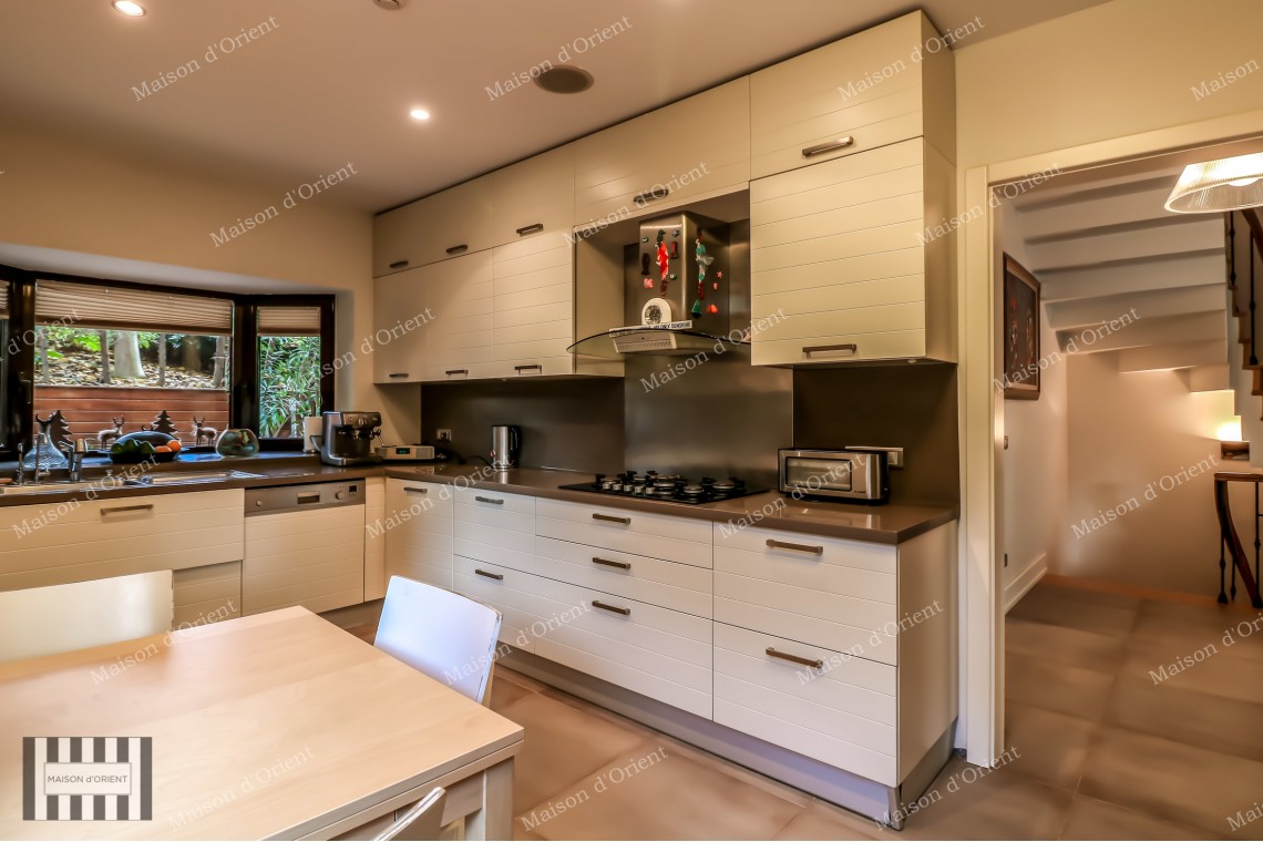 Renovated Triplex Villa for Sale in Cengelkoy Konaklari Compound