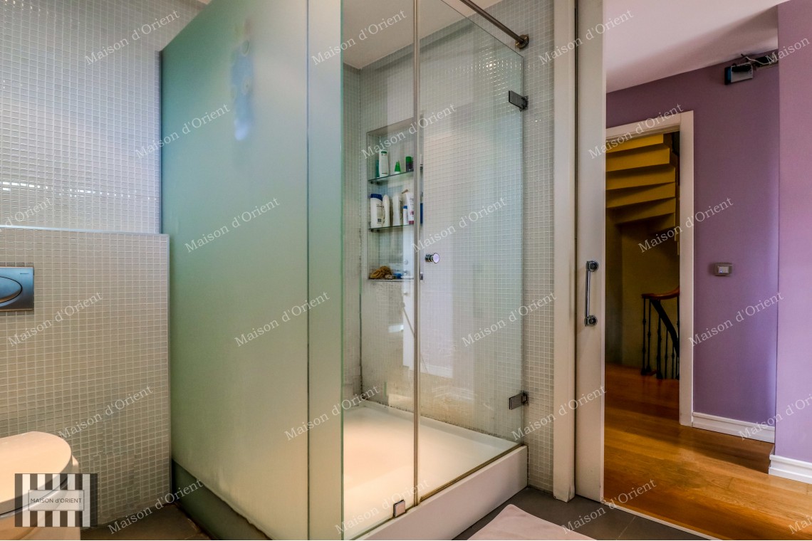 Renovated Triplex Villa for Sale in Cengelkoy Konaklari Compound