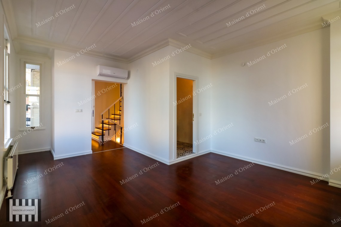 5-Storey Historical Detached House for Sale in Cihangir