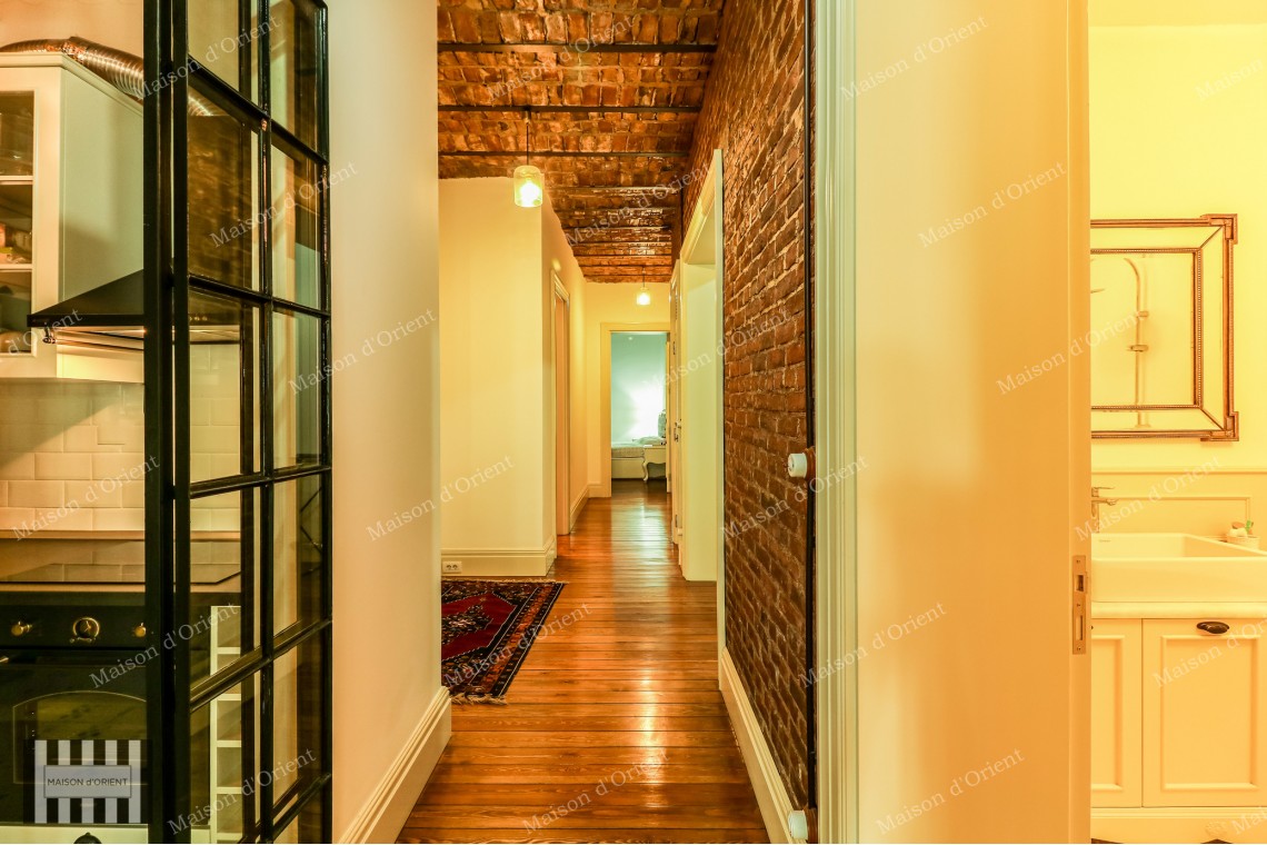 Flat for Rent in Historical Gravier Building