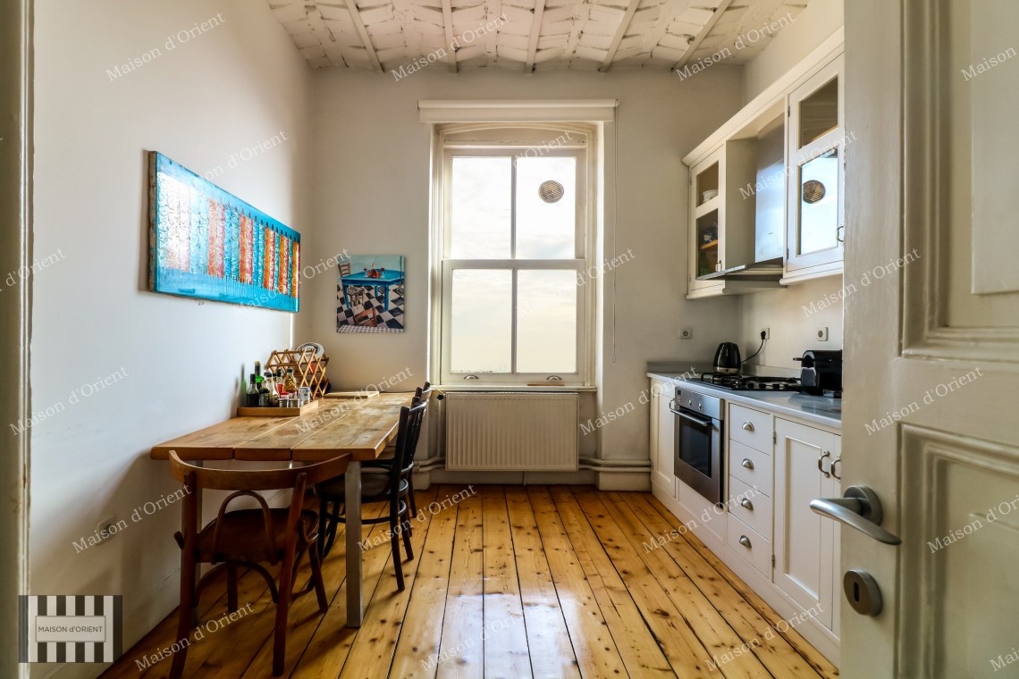 Galata'da 180m2 Boğaz Manzaralı Kiralık Daire
