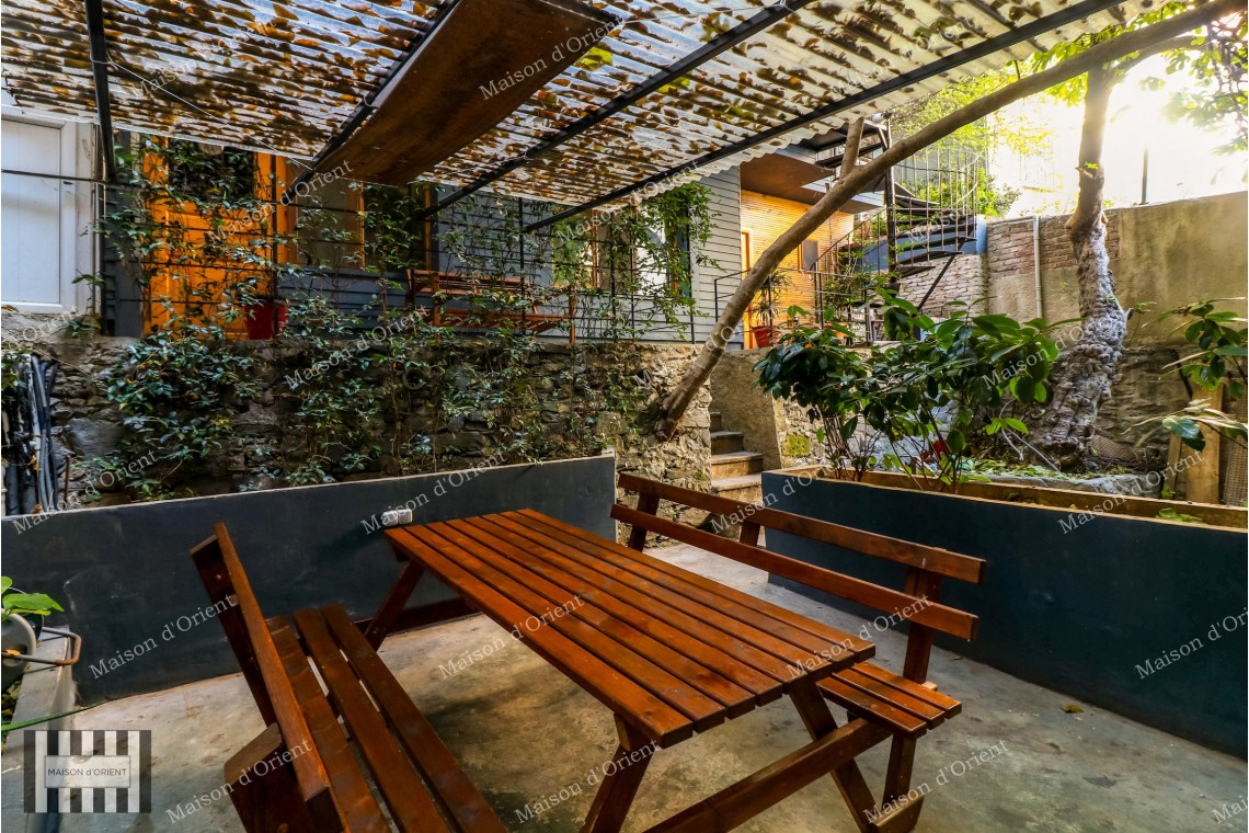 Flat for Rent with Private Garden and Detached House