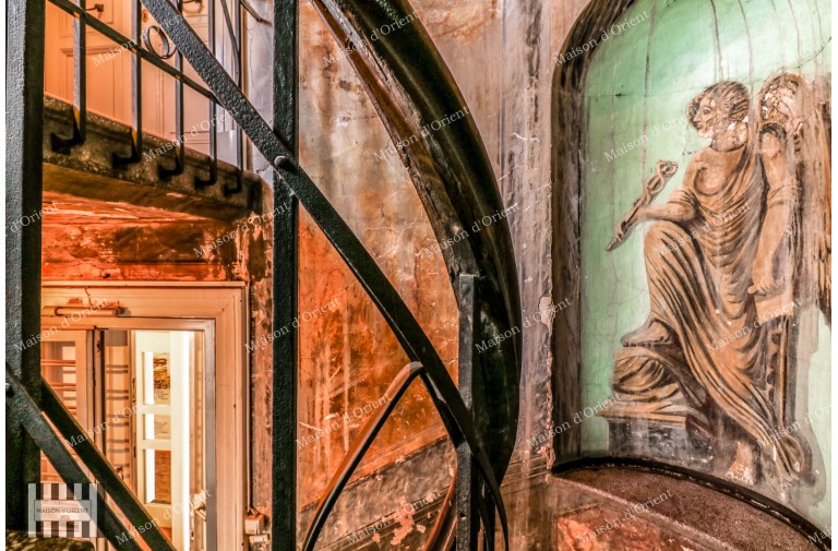 Flat for Rent in Historical Mavrodi Building