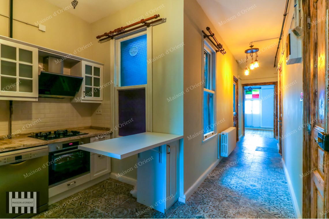 Historical 2+1 Flat with View for Rent in Galata