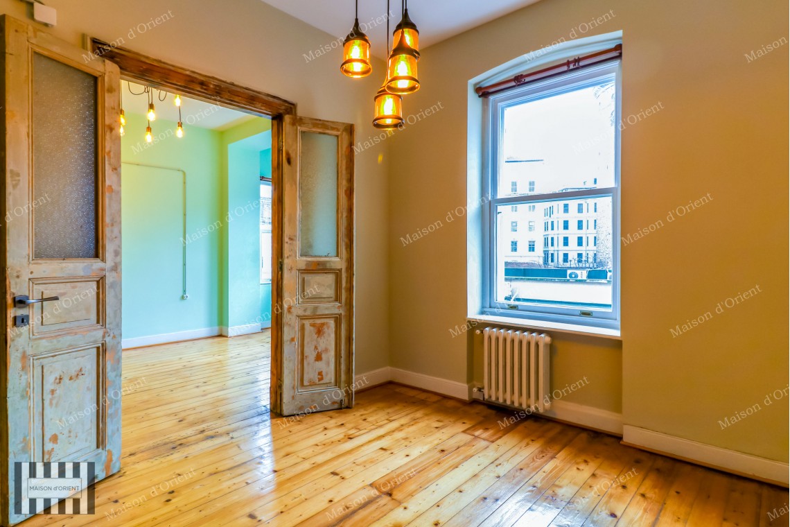 Historical 2+1 Flat with View for Rent in Galata