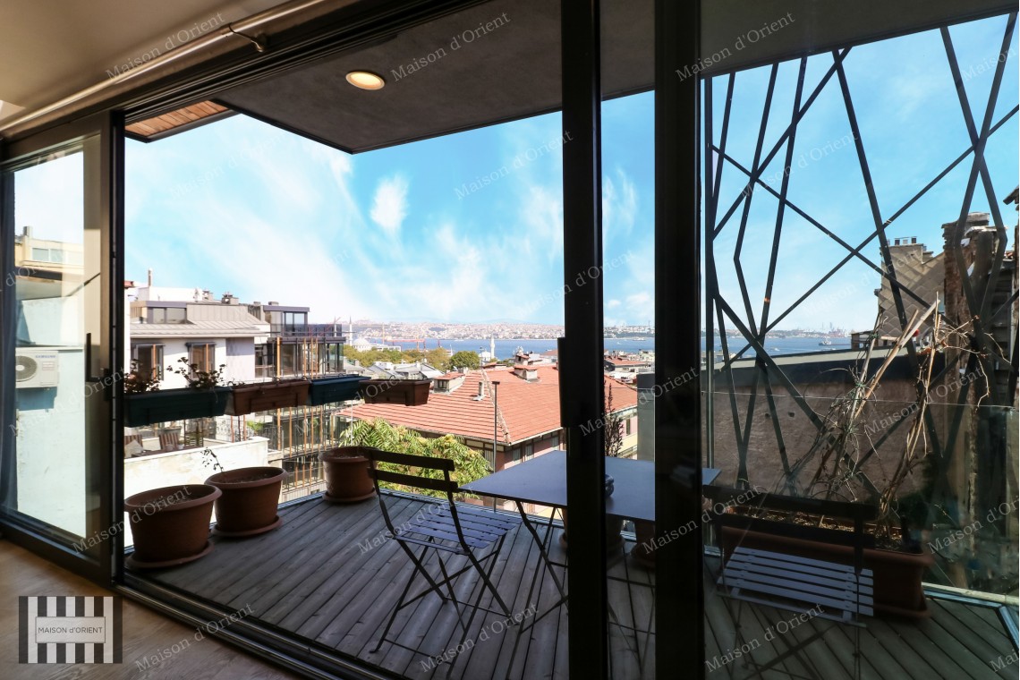 180sqm Duplex with Private Terrace for Rent in Galata