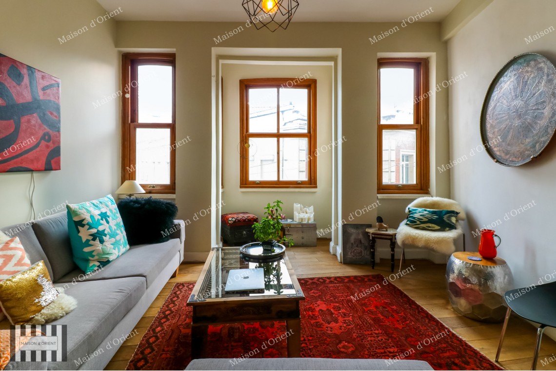 2+1 Rental Flat in Historical Esat Bey Building, Galata