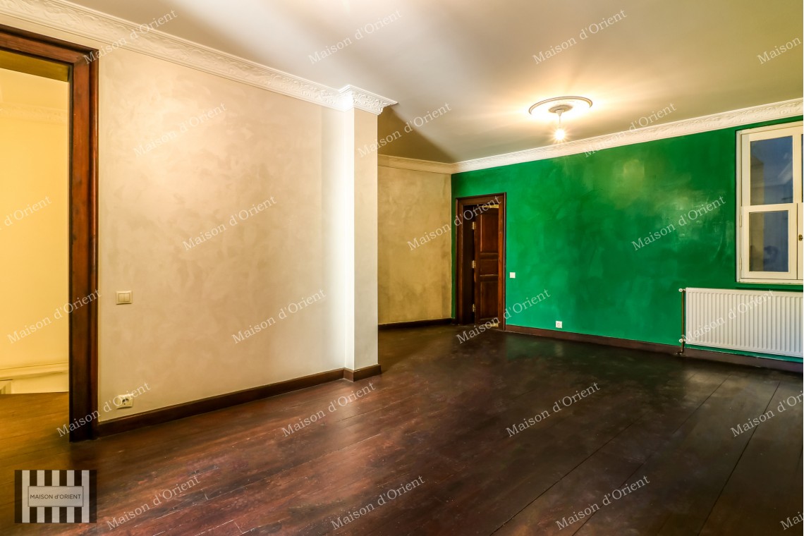2+1 Garden Duplex for Rent in Historical Building