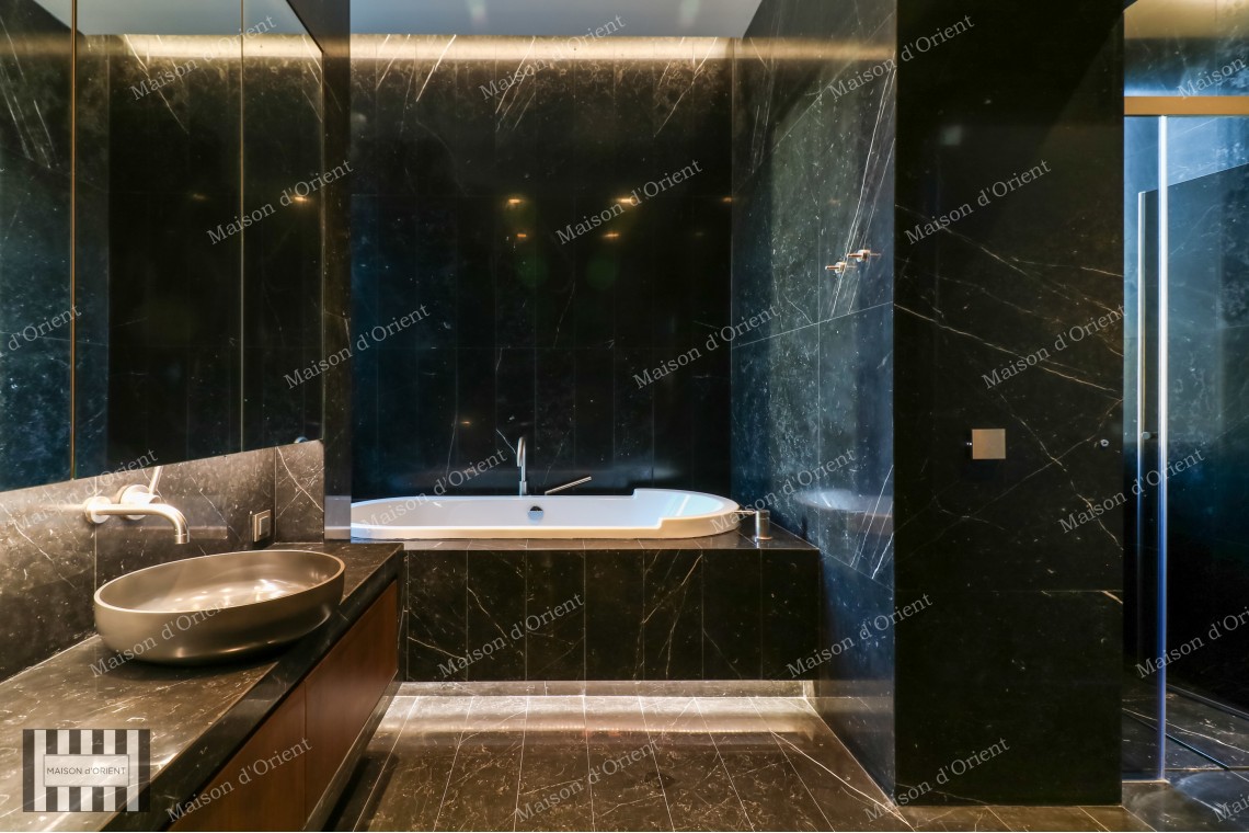 High Ceiling 2+1 Residence with City View for Sale in Nisantasi