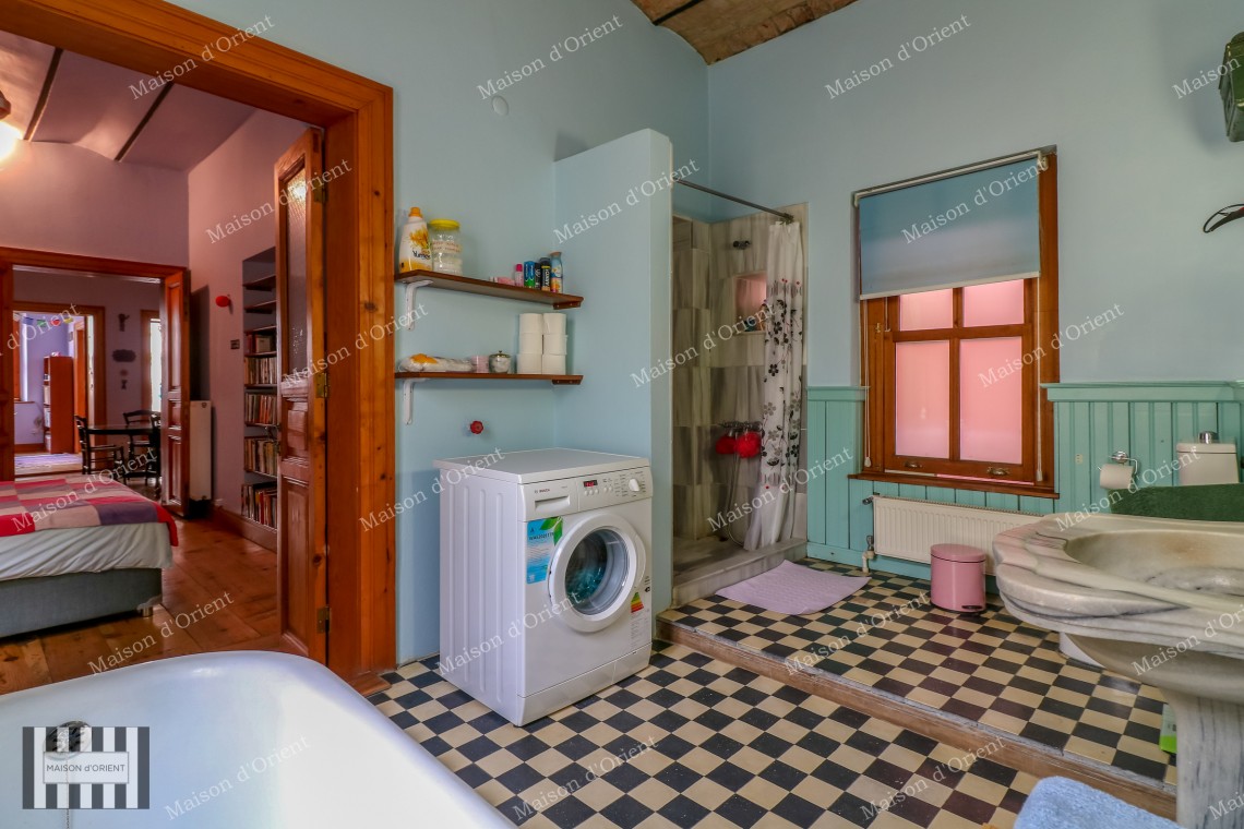 140sqm Furnished Flat for Rent in Galata