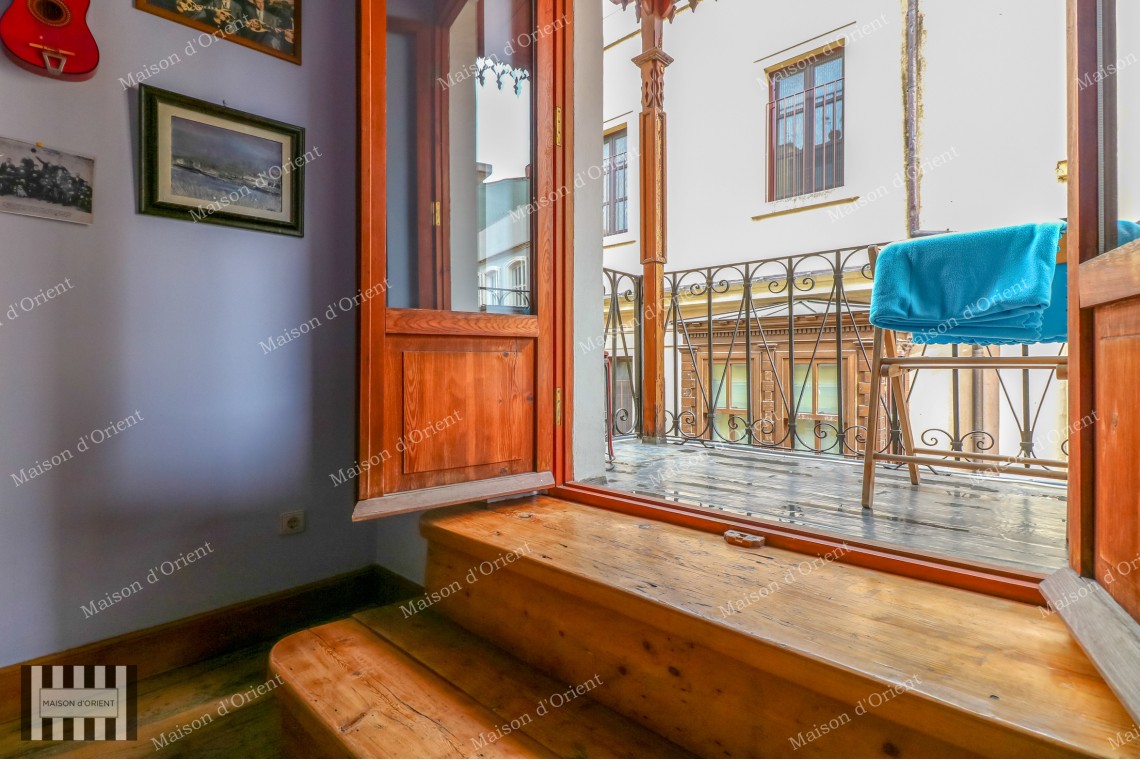 140sqm Furnished Flat for Rent in Galata