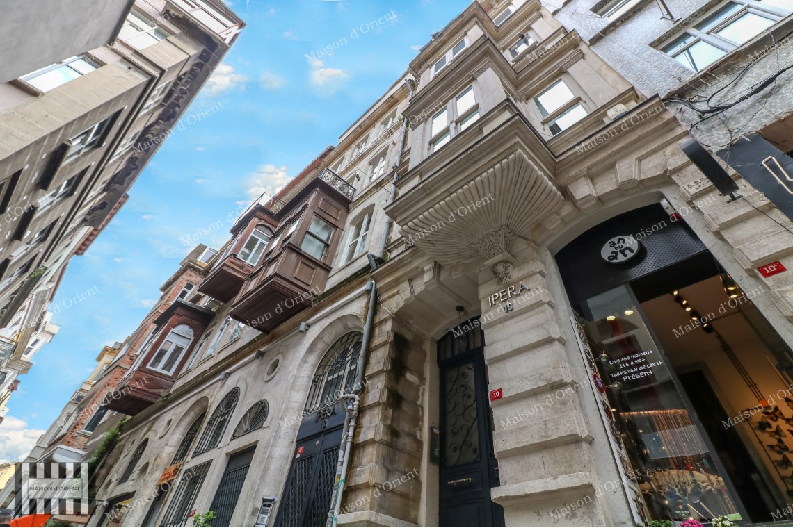 120sqm Furnished Garden Duplex for Rent in Galata