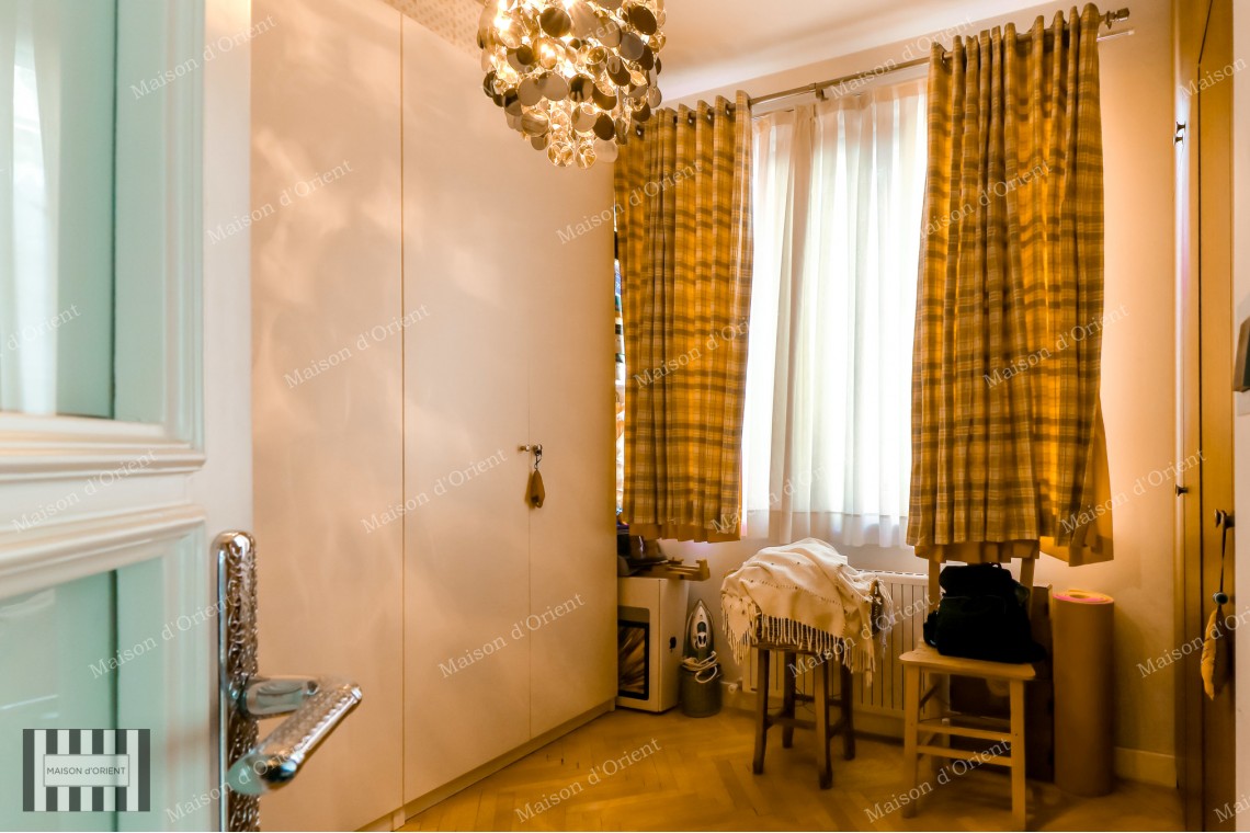 Renovated 135sqm Flat with View for Sale in Cihangir