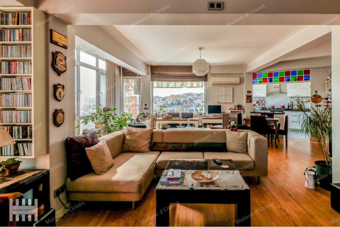 Renovated 135sqm Flat with View for Sale in Cihangir