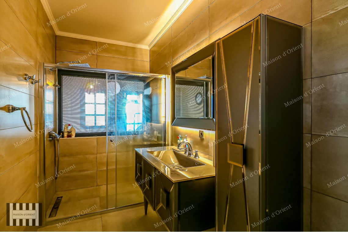 Triplex Villa for Sale with Garden and Bosphorus View in Sarıyer