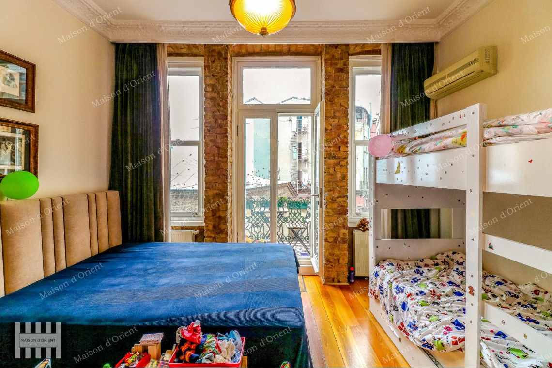 Triplex for Rent with Private Terrace in Galata