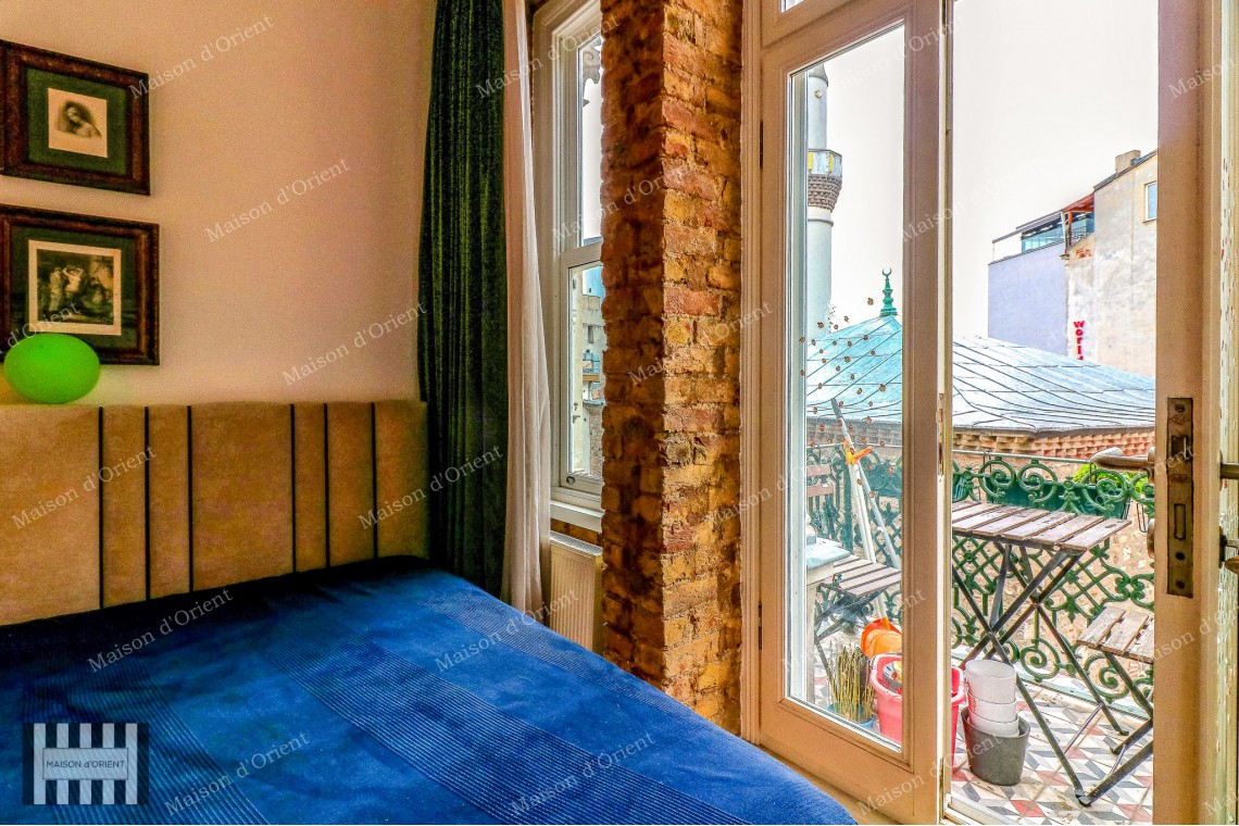 Triplex for Rent with Private Terrace in Galata