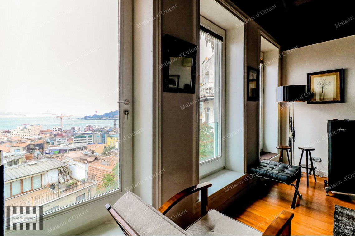 Triplex for Rent with Private Terrace in Galata