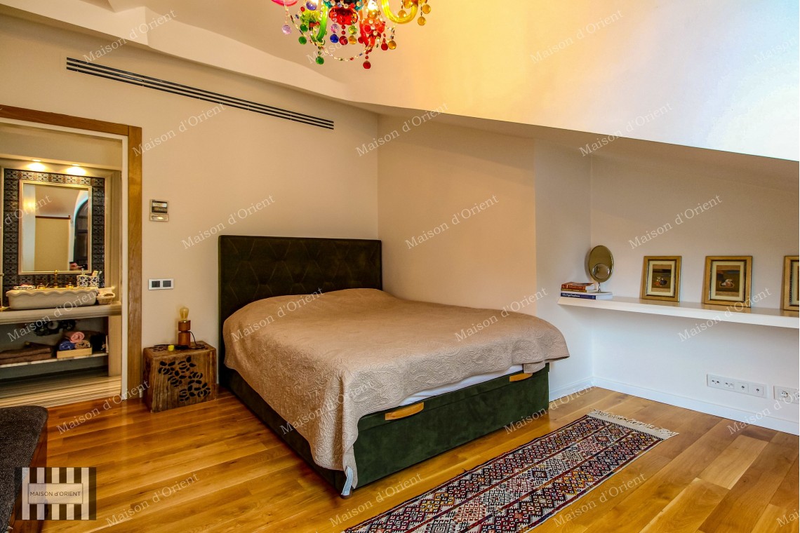 400sqm, 5+2 Triplex Villa for Sale in Yenikoy Tahir Pasa