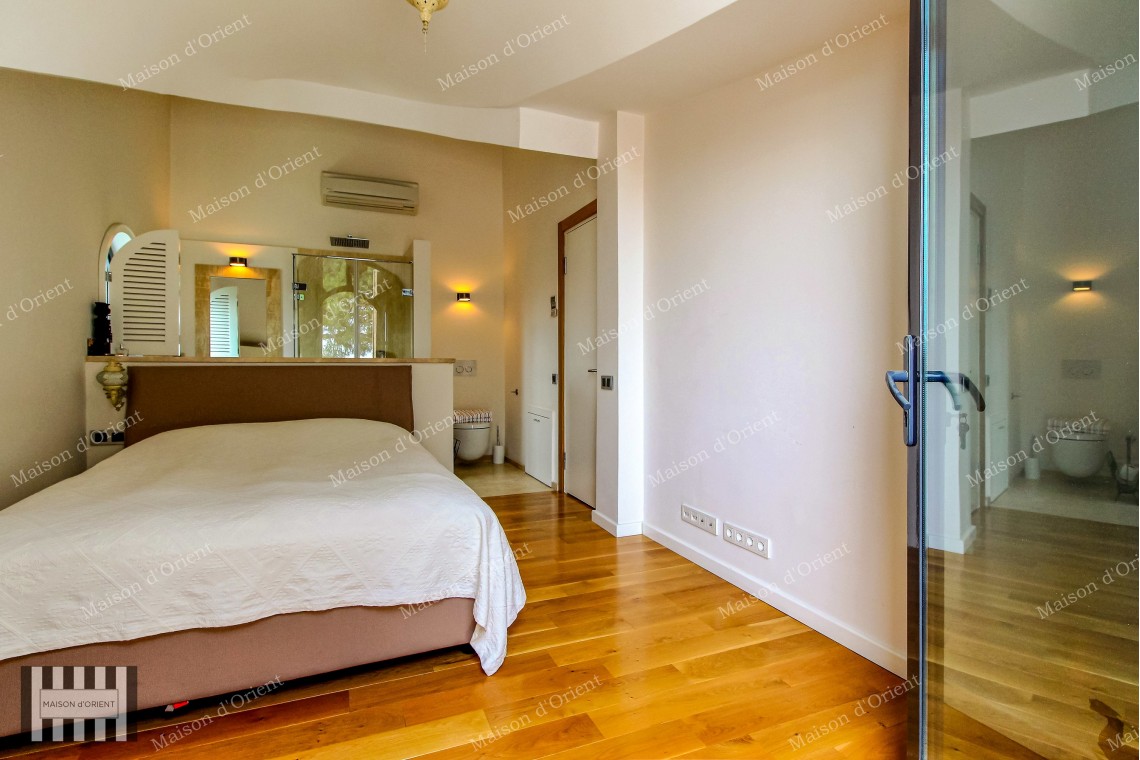 400sqm, 5+2 Triplex Villa for Sale in Yenikoy Tahir Pasa