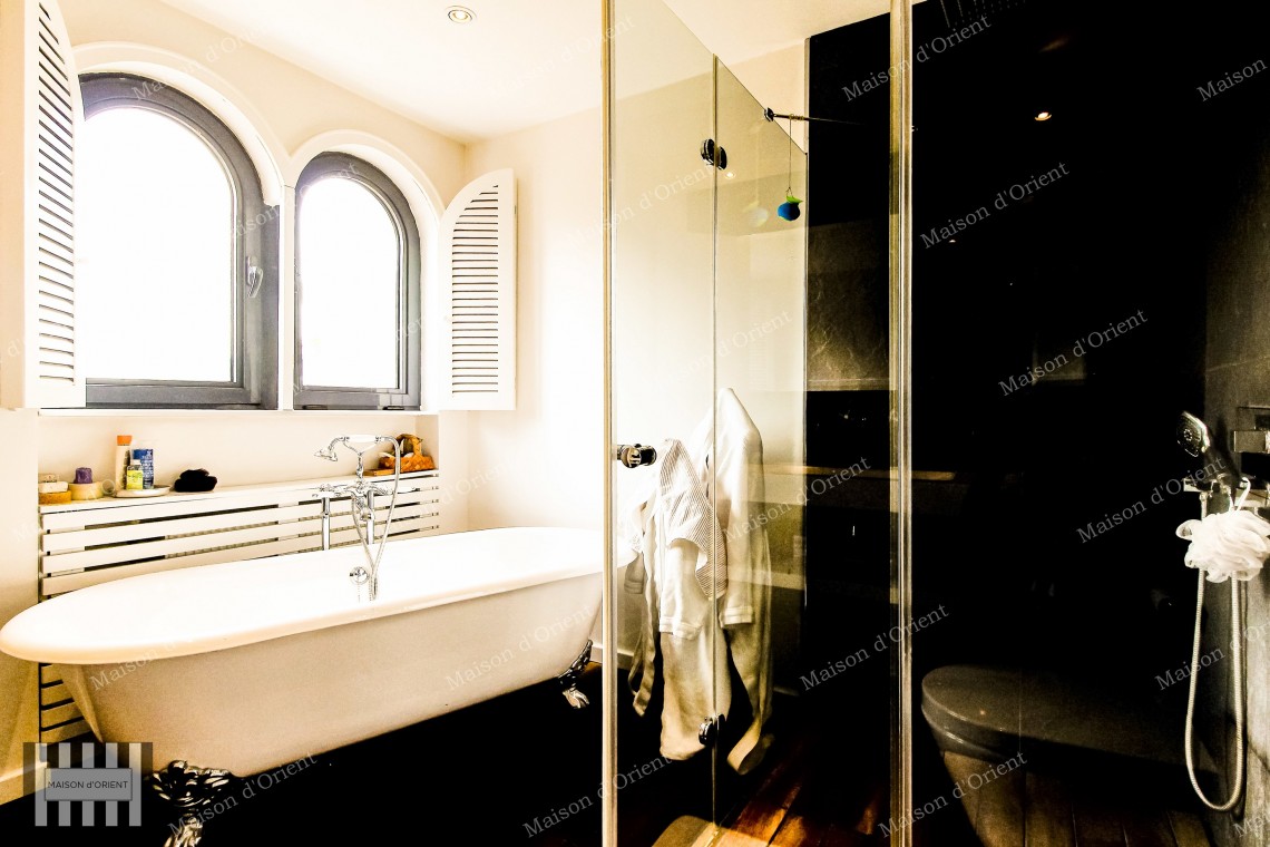 400sqm, 5+2 Triplex Villa for Sale in Yenikoy Tahir Pasa