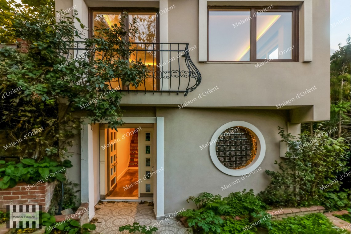 Villa with Bosphorus View for Sale in Rumeli Hisari