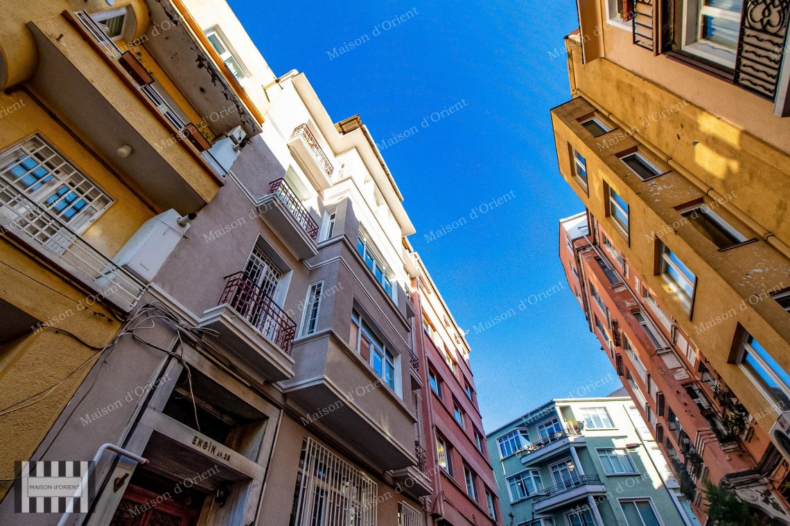 2+1 Apartment for Sale in Historical Building, Cihangir