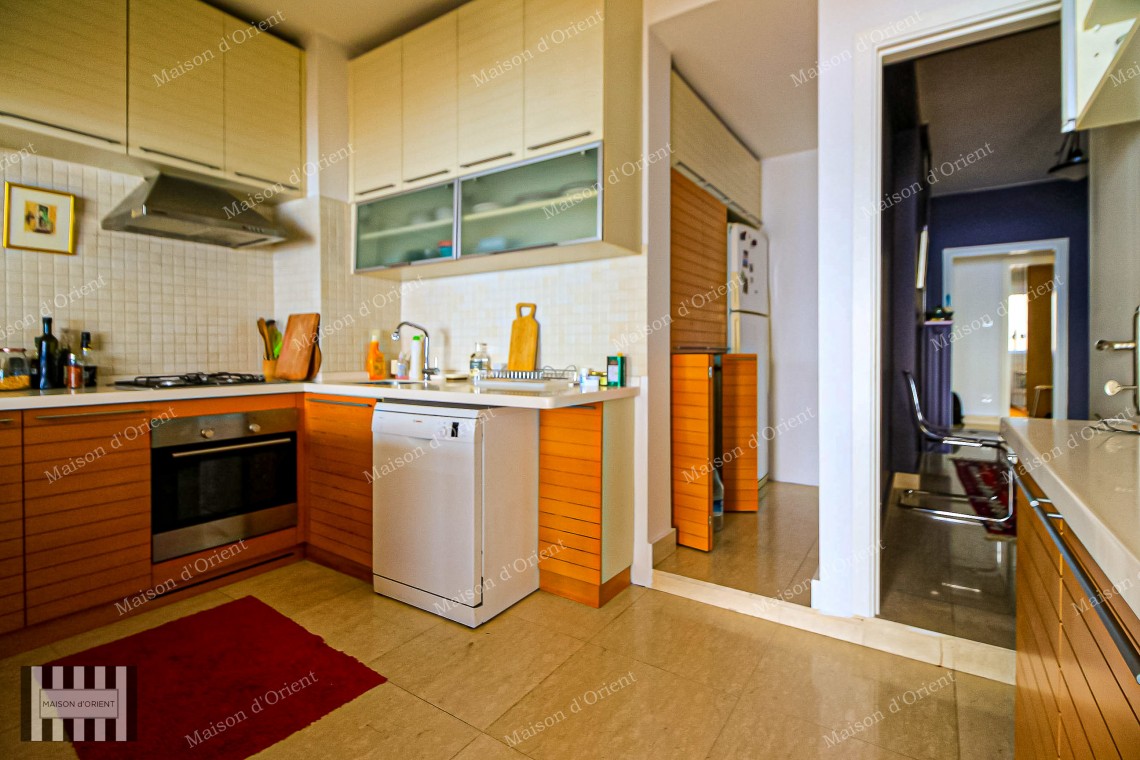 3+1 Apartment for Sale with Bosphorus View in Gümüşsuyu 