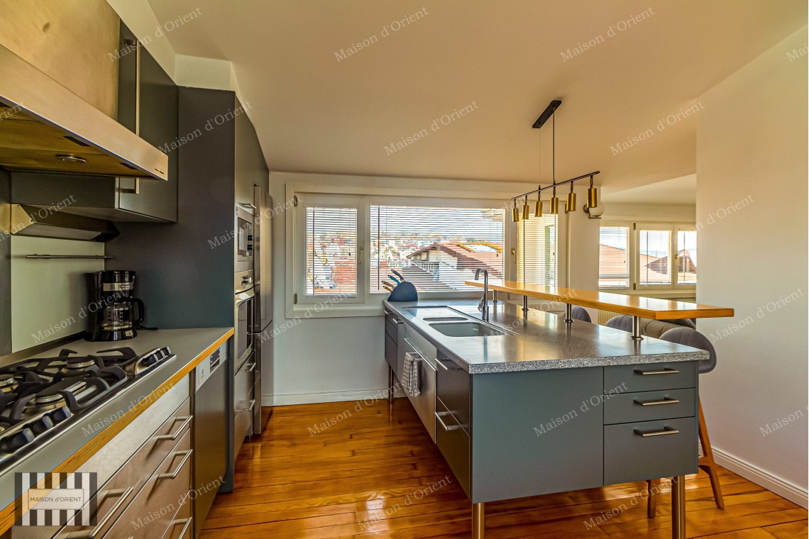 1+1 Furnished Flat for Rent with View in Historical Building, Galata