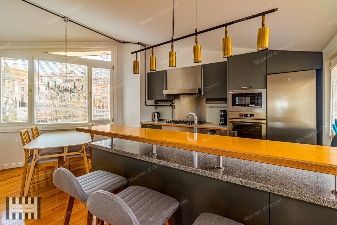 1+1 Furnished Flat for Rent with View in Historical Building, Galata