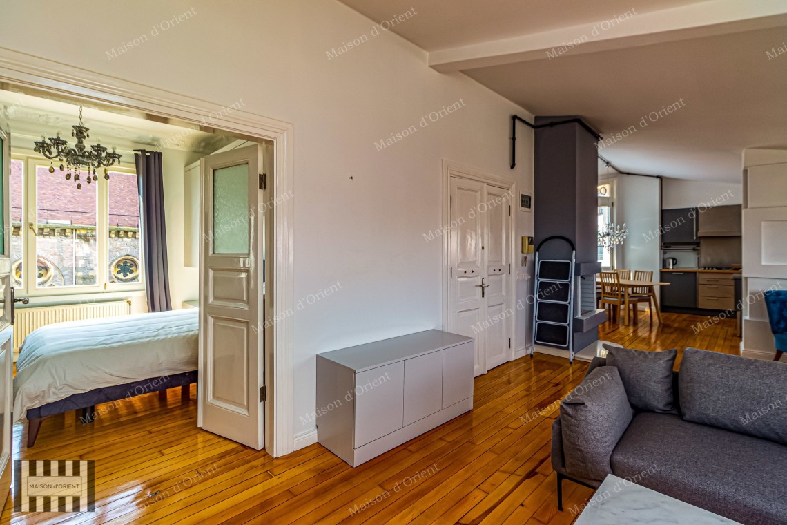 1+1 Furnished Flat for Rent with View in Historical Building, Galata