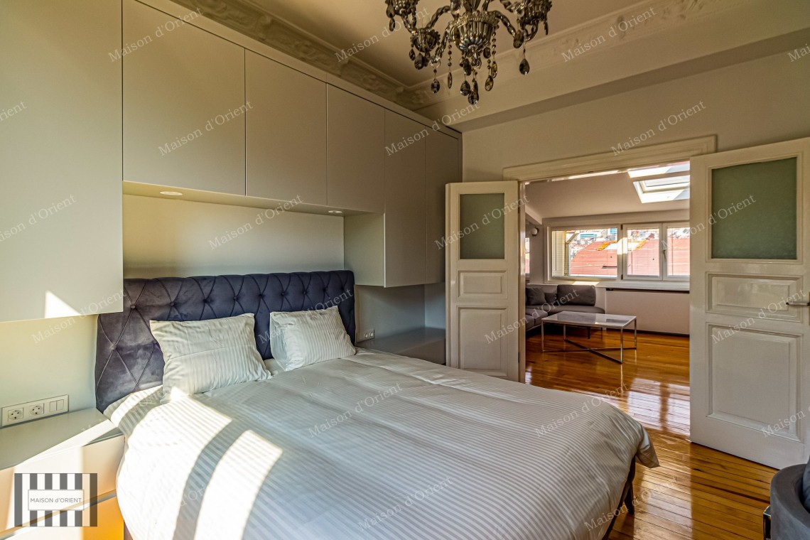 1+1 Furnished Flat for Rent with View in Historical Building, Galata