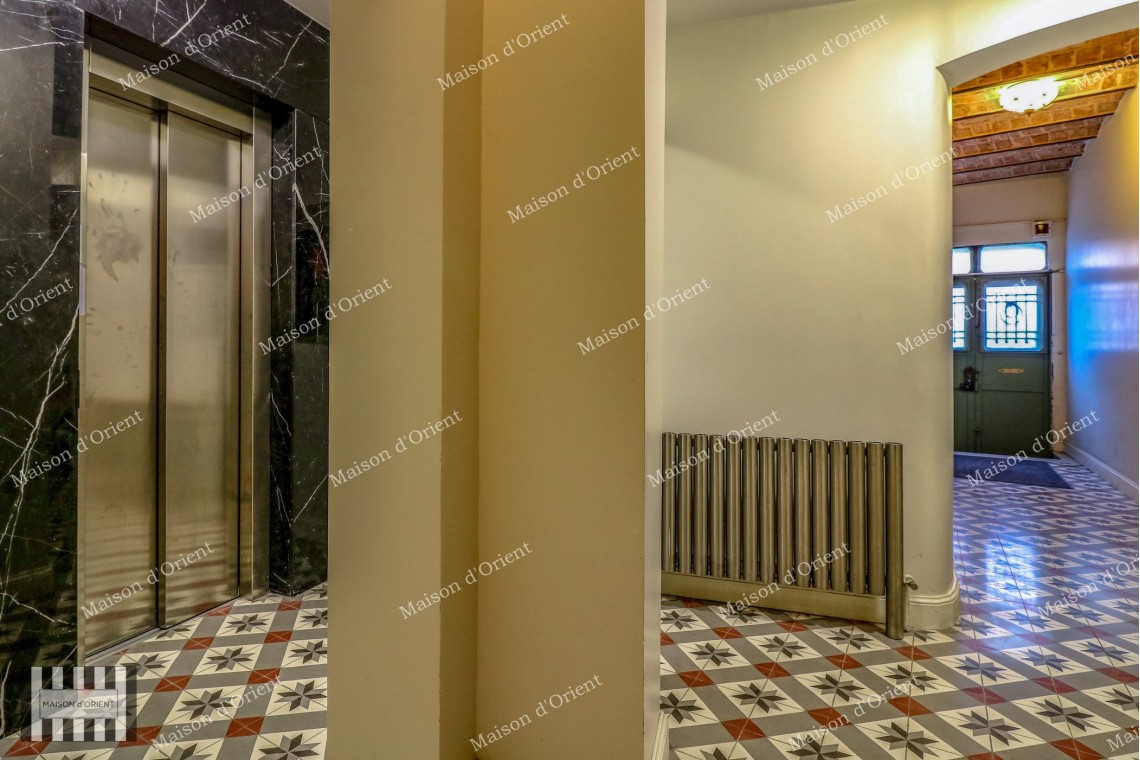 1+1 Flat for Rent with Terrace and View in Galata