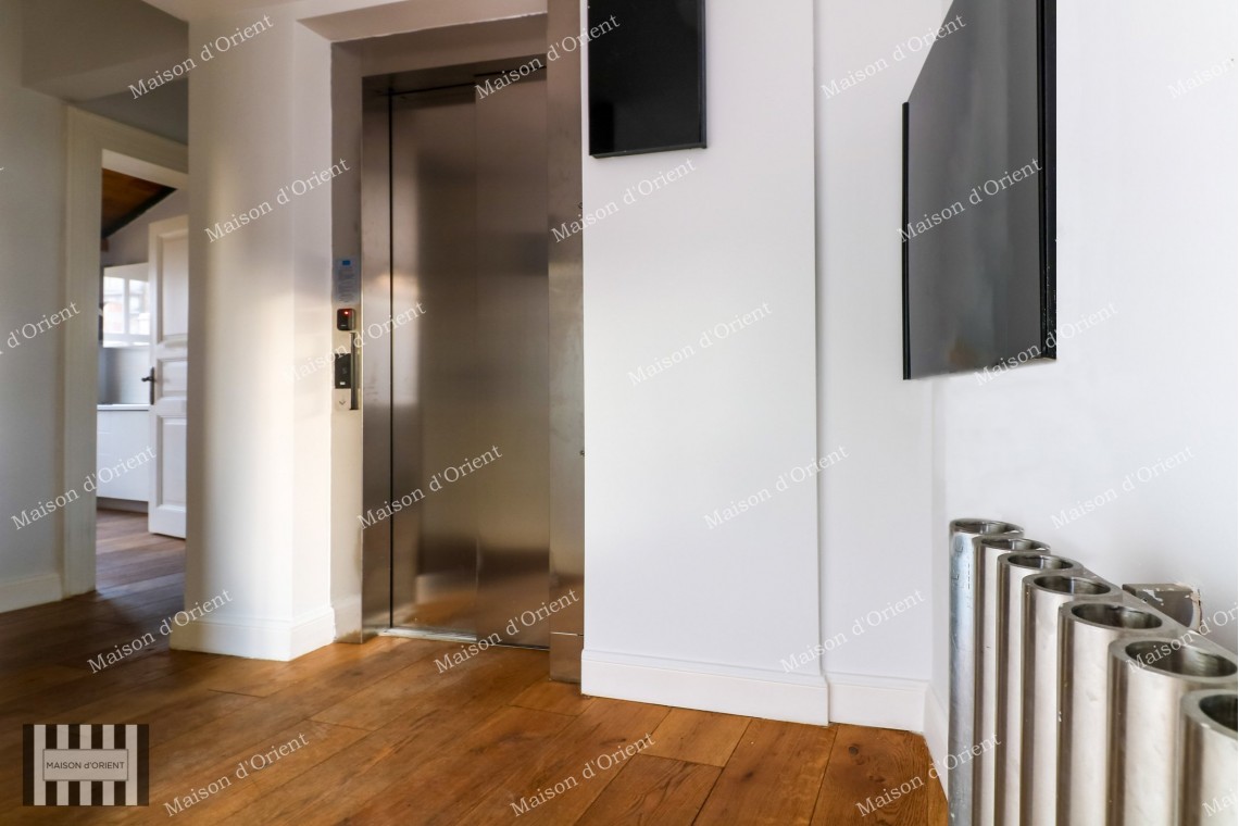 1+1 Flat for Rent with Terrace and View in Galata