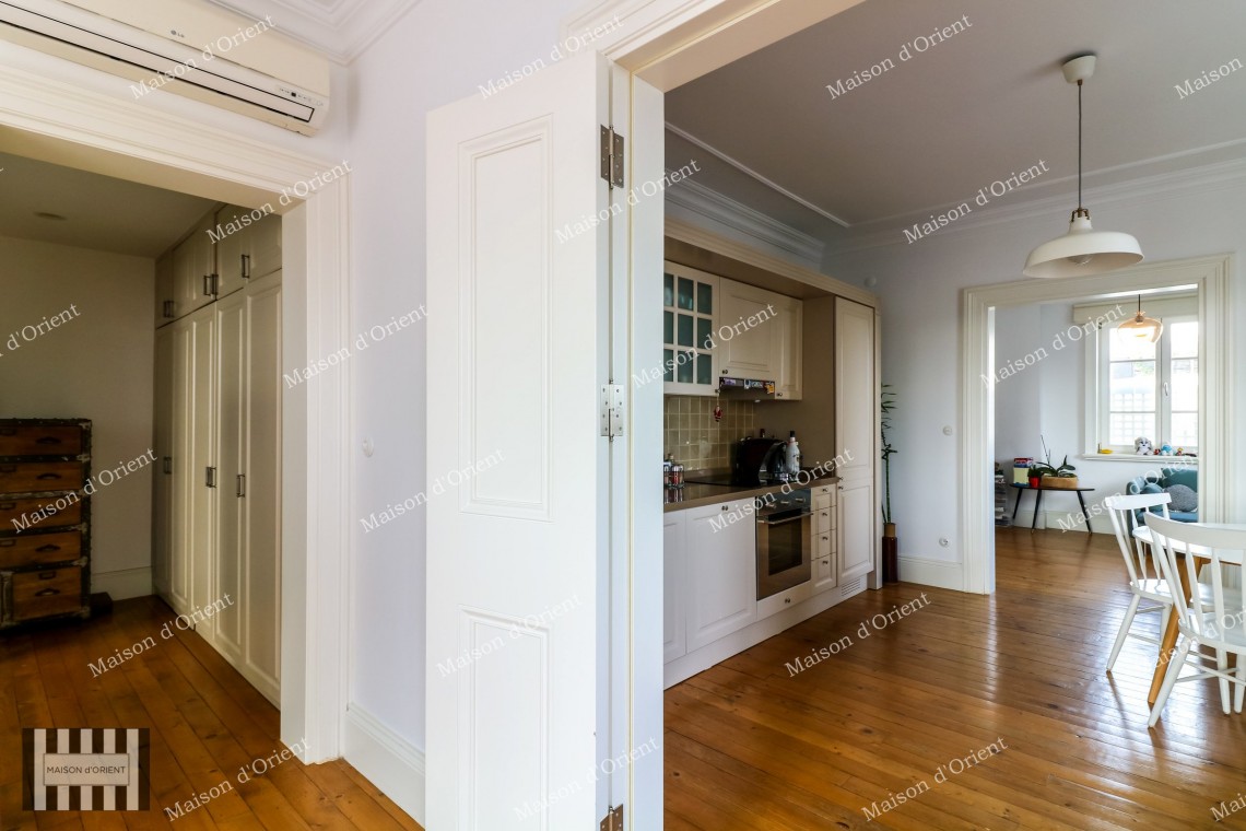 1+1 Flat for Rent in Historical Urgliavich Building in Galata