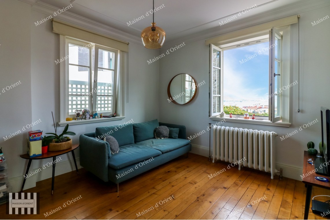 1+1 Flat for Rent in Historical Urgliavich Building in Galata