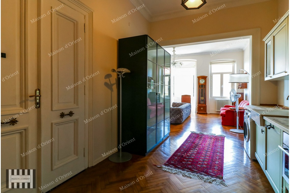 1+1 Flat with View for Rent in Galatasaray
