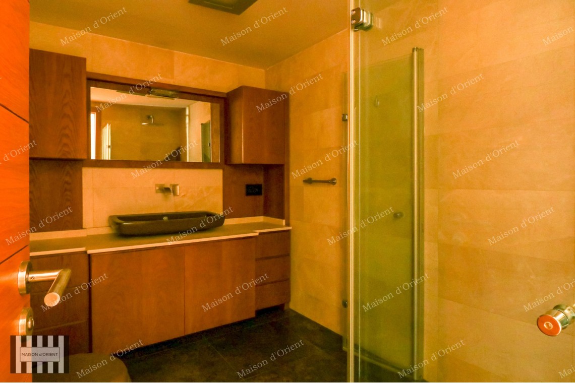 120sqm Flat with Halic View for Rent in Pera
