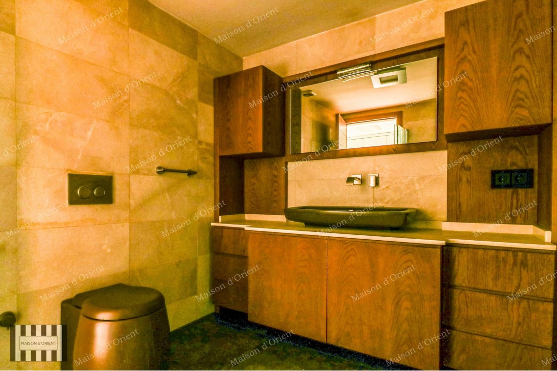 120sqm Flat with Halic View for Rent in Pera