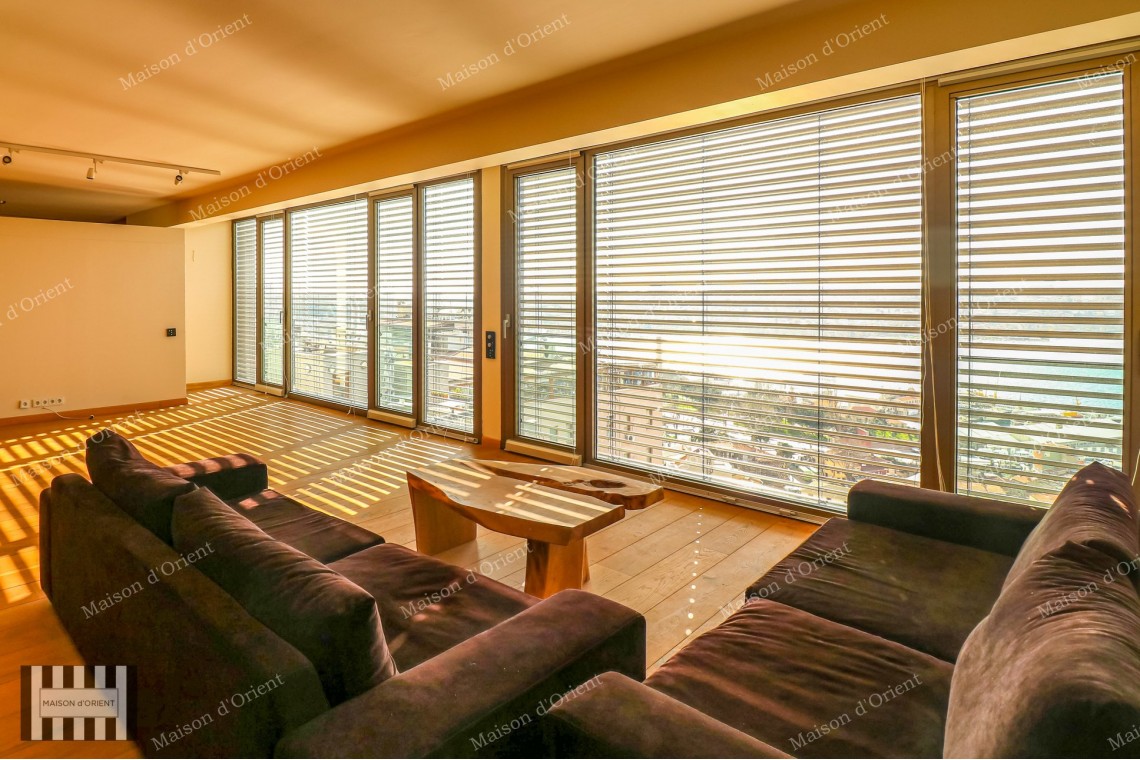 120sqm Flat with Halic View for Rent in Pera
