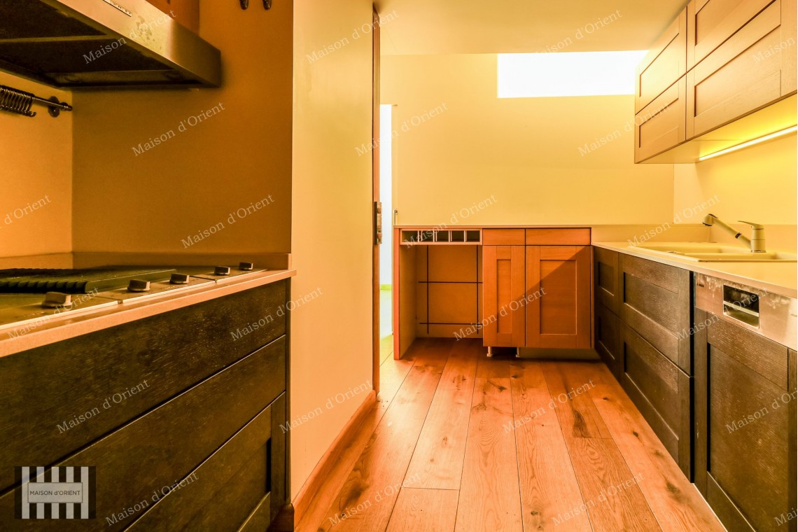 120sqm Flat with Halic View for Rent in Pera