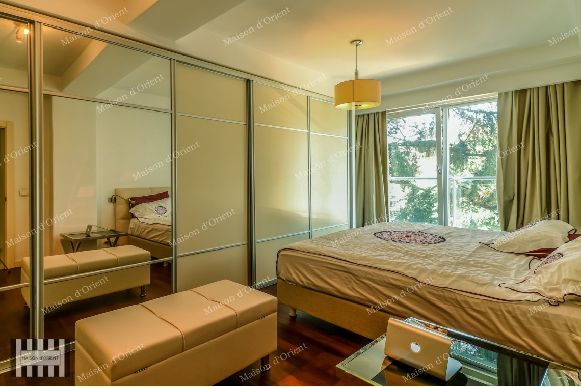 1300sqm Fully Renovated 4-Storey Building for Sale in Resitpasa