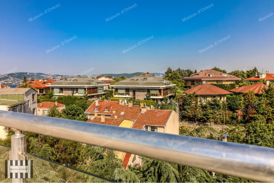 1300sqm Fully Renovated 4-Storey Building for Sale in Resitpasa