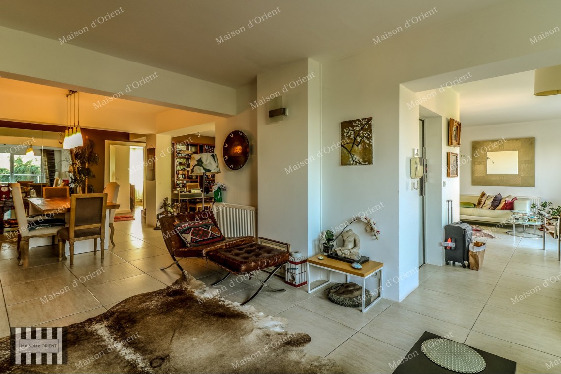 1300sqm Fully Renovated 4-Storey Building for Sale in Resitpasa