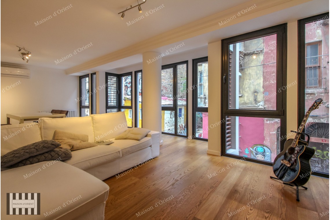 Flat for Rent with Balcony in New Building, Galata