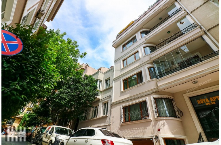145sqm, 3+1 Flat for Sale in Cihangir