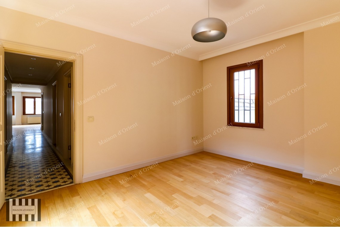 145sqm, 3+1 Flat for Sale in Cihangir