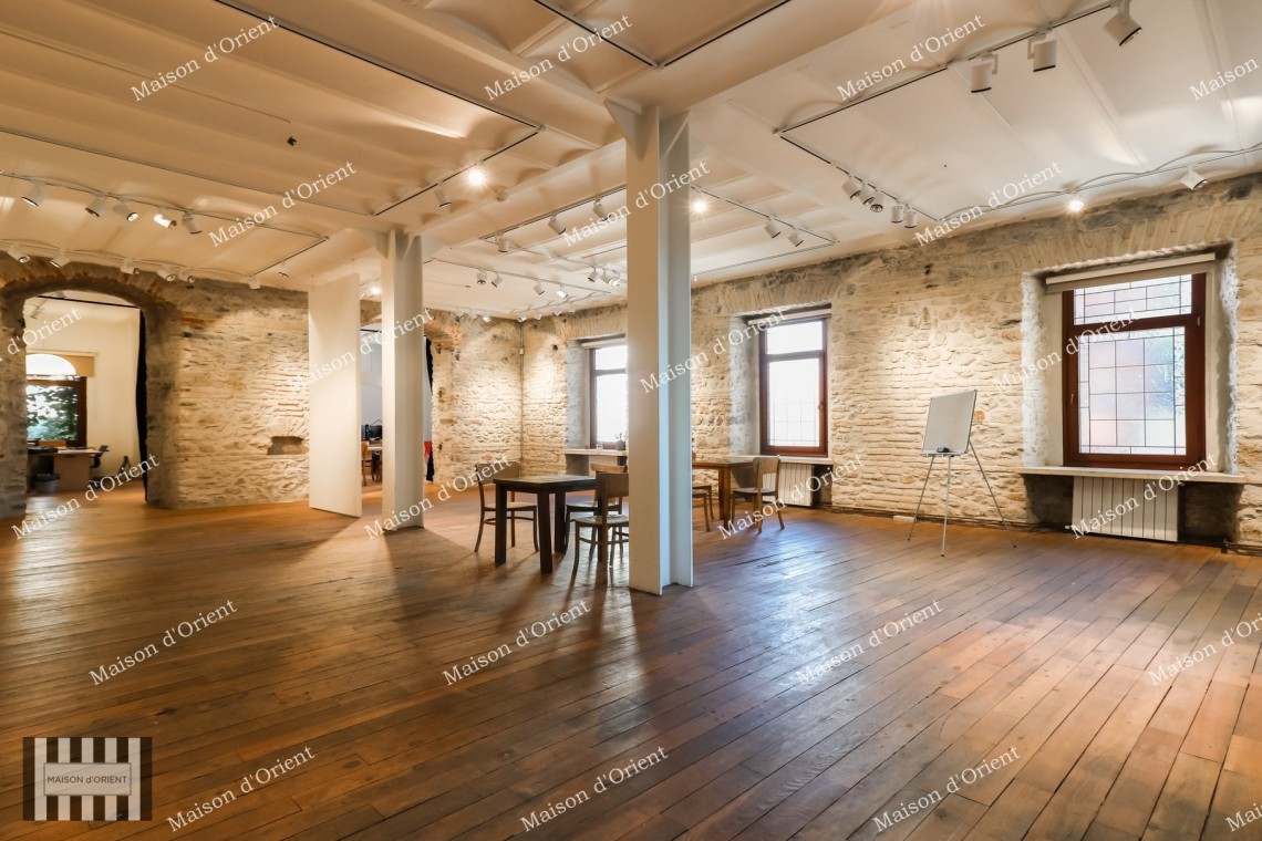 5-Storey Building with Private Garden for Sale in Galata