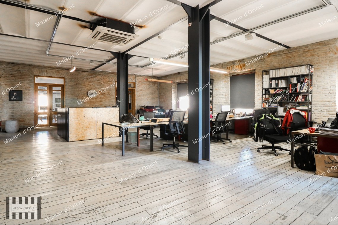 5-Storey Building with Private Garden for Sale in Galata